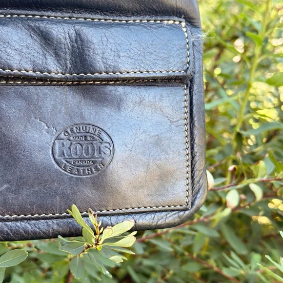 Cute Roots Mini Bag/Purse - Genuine Leather - made in Canada - black - Picture 3 of 6